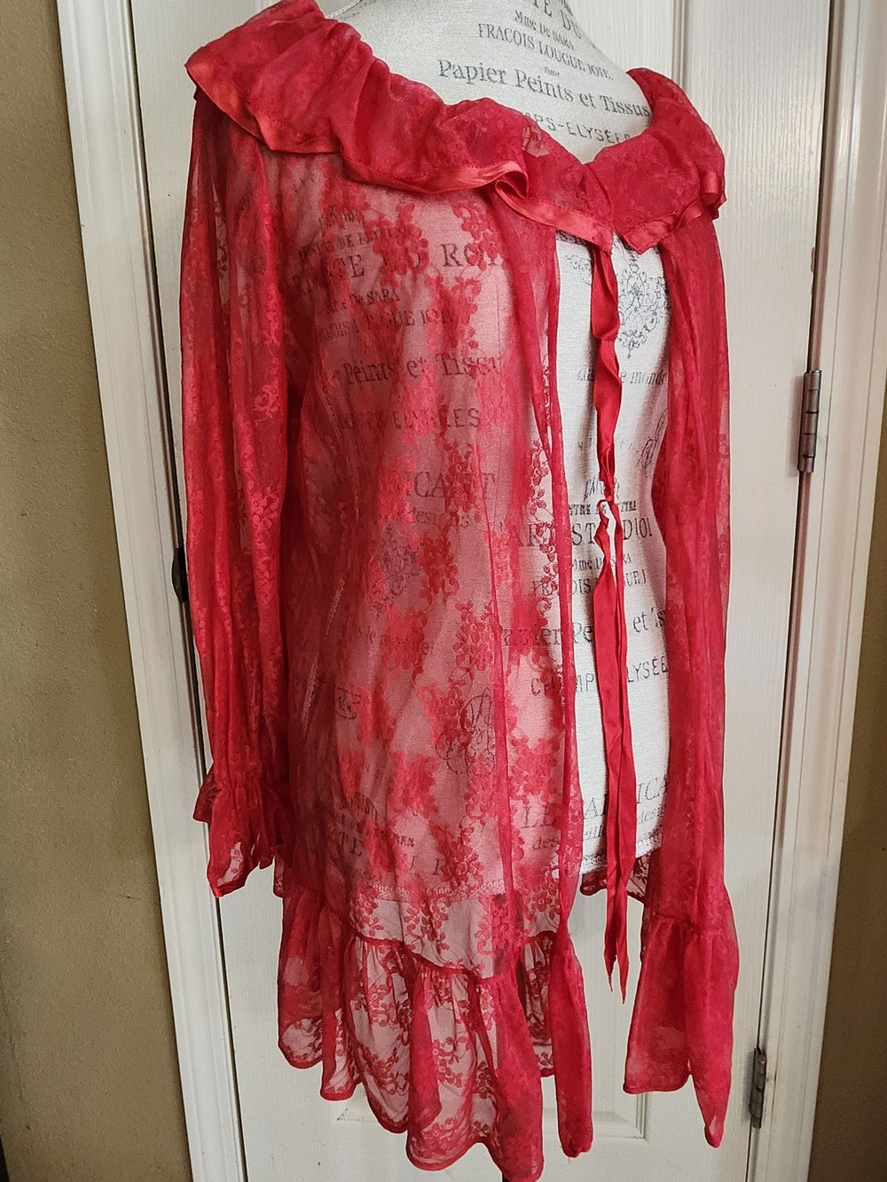 Vintage Elise Sheer Red Lace Ruffled Women's Smoker Jacket Robe